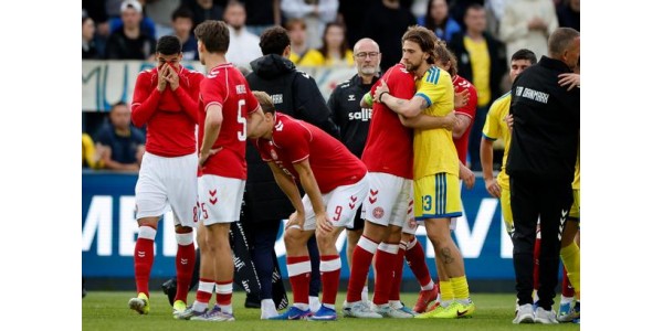Christian Eriksen besvimede igen under en venskabskamp